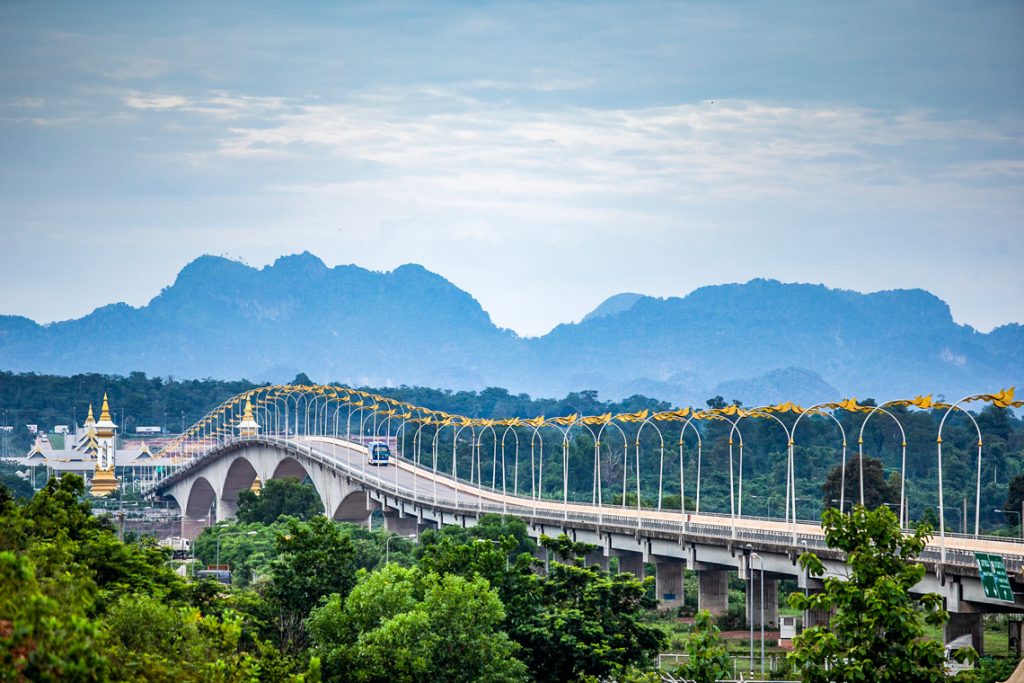 สะพานมิตรภาพ